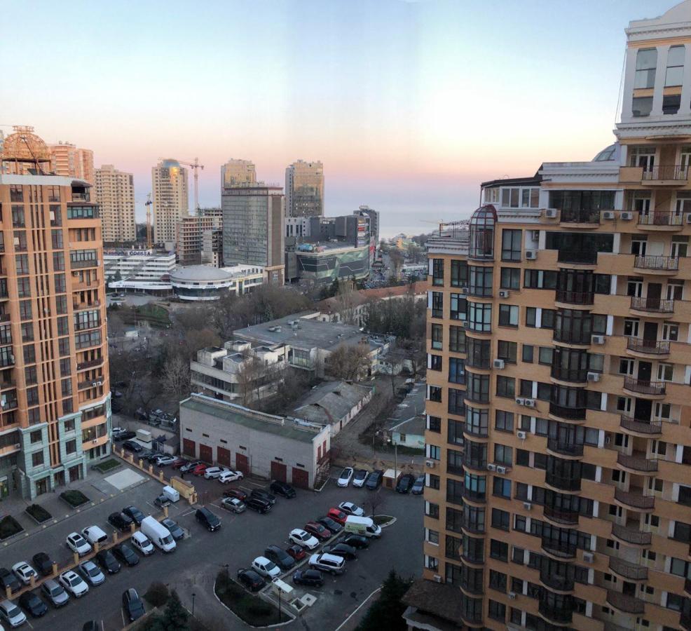 Appartamento "Нова Аркадія", Вид Моря Та Міста Odessa Esterno foto