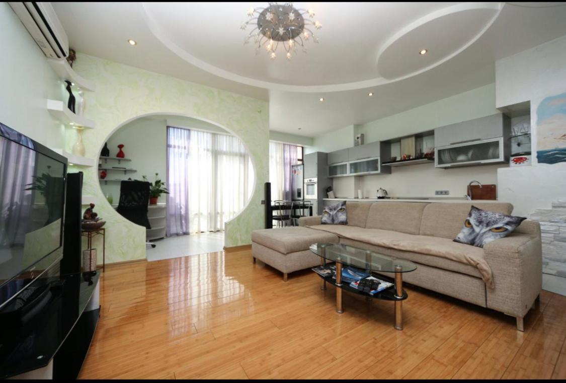 Appartamento "Нова Аркадія", Вид Моря Та Міста Odessa Esterno foto